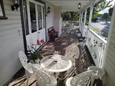 Guthrie Cottage Bed and Breakfast in Havelock North