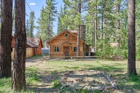 Charming Big Bear Cabin Chalet in Big Bear