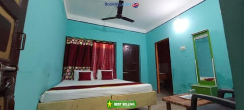 Bed, TV and multimedia, Bedroom, air conditioner