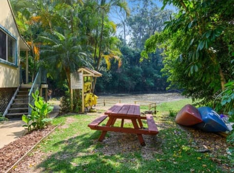 Tropical Getaway Apartment in Coffs Harbour