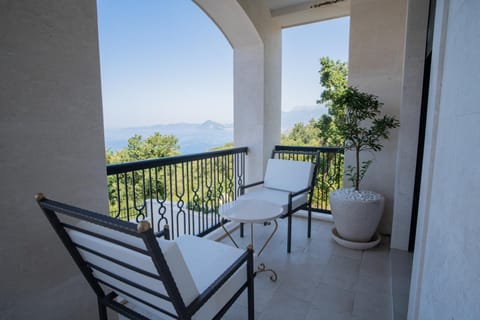 Balcony/Terrace, Seating area, Sea view