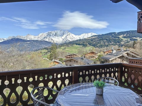 Appartement 3 pièces tout équipé avec balcon et box fermé, à 1,2 km du centre de Combloux - FR-1-560-141 Apartment in Combloux