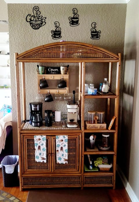 Coffee/tea facilities