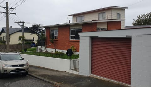 Glenpark Lodge House in Dunedin