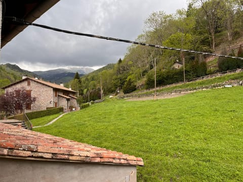 Les Planes Apartment in Ripollès