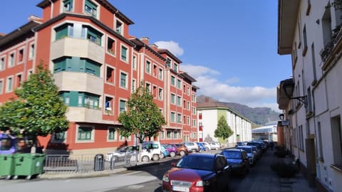 Property building, Neighbourhood, Street view