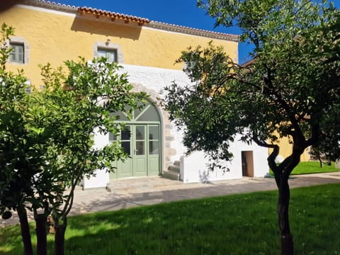 Property building, Garden view