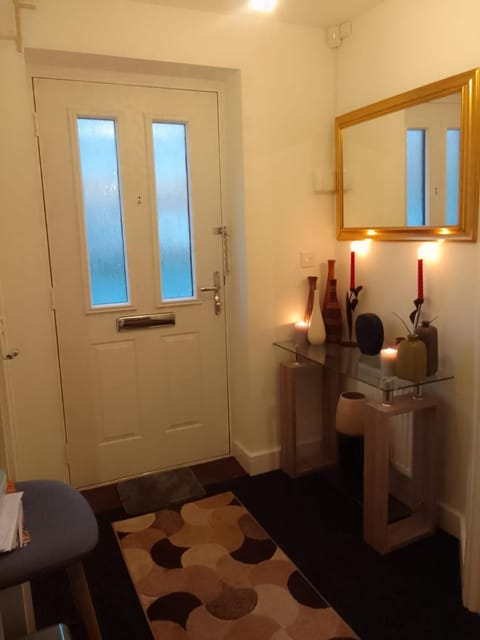 4 bed room apartment in walsall Apartment in Walsall