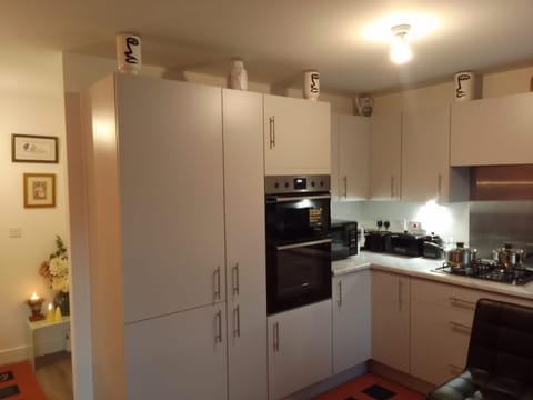 4 bed room apartment in walsall Apartment in Walsall