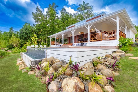 Property building, Garden, Garden view