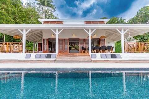 Property building, Pool view