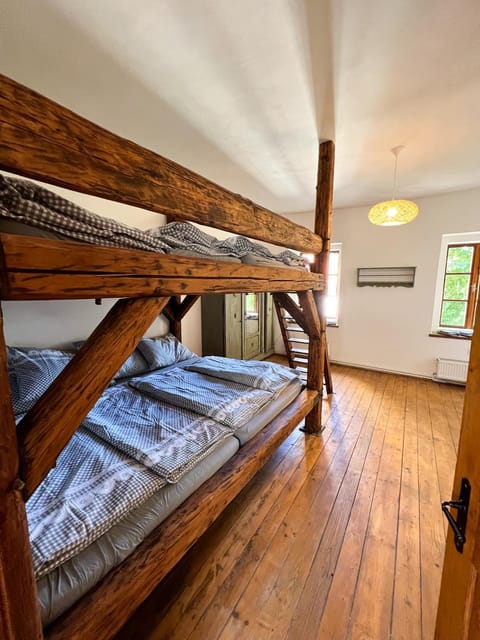 Bed, Photo of the whole room, Bedroom, bunk bed