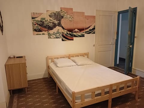 Chambre japonaise en colocation Bed and Breakfast in Gien