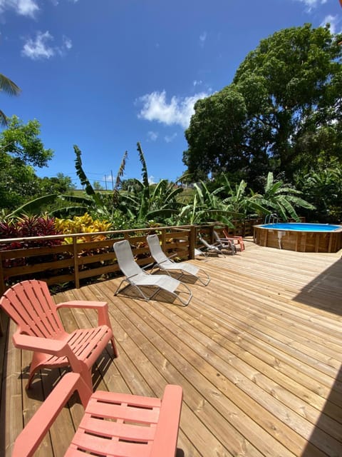 Garden view, Swimming pool, sunbed