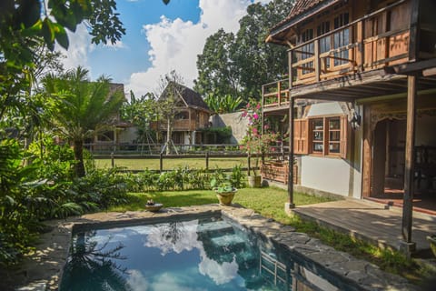 Pool view, Swimming pool, Swimming pool