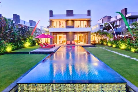 Property building, Day, Night, Swimming pool