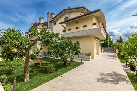 Property building, Garden, Garden view