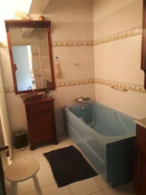 Bathroom, Bath