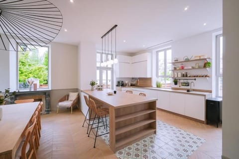 Dining area, Communal kitchen