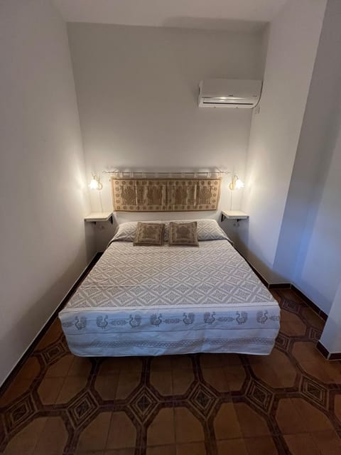 B&B Via dei mille Bed and Breakfast in Castelsardo