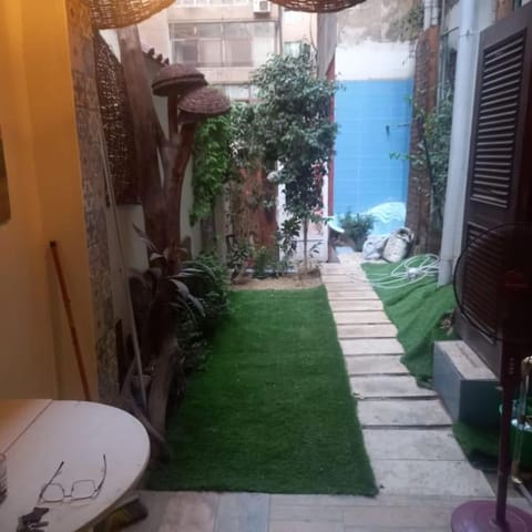 A cozy place in Dokki, 3 minute walk from the NILE Apartment in Cairo