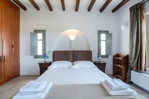 The Faragas luxury retreat house House in Paros, Greece