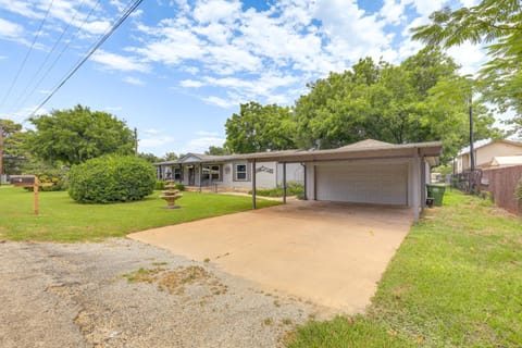 Riverfront Granbury Home with Patios and Boat Dock! House in Granbury