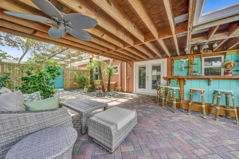 2-cottage Downtown Oasis, Poolspa By Pmi Maison in Lake Worth