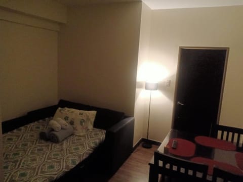 Bed, Living room