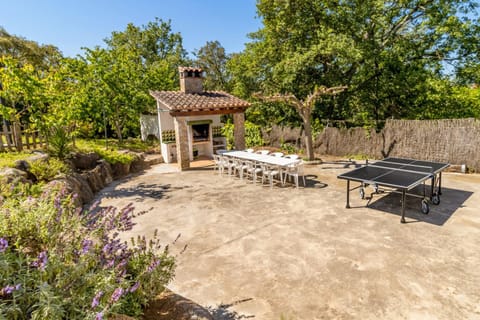 Casa Carbonell Casa bonita con piscina y jardín Chalet in Selva