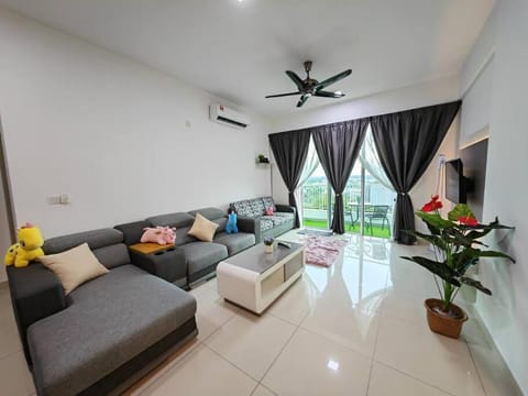 DFestivo comfort 10pax 3room 3Bth Apartment in Ipoh