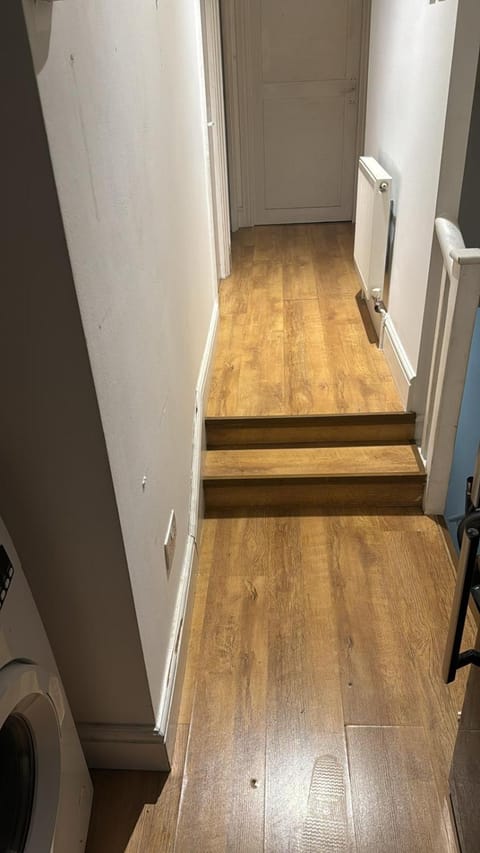 Room for rent Apartment in Harrow