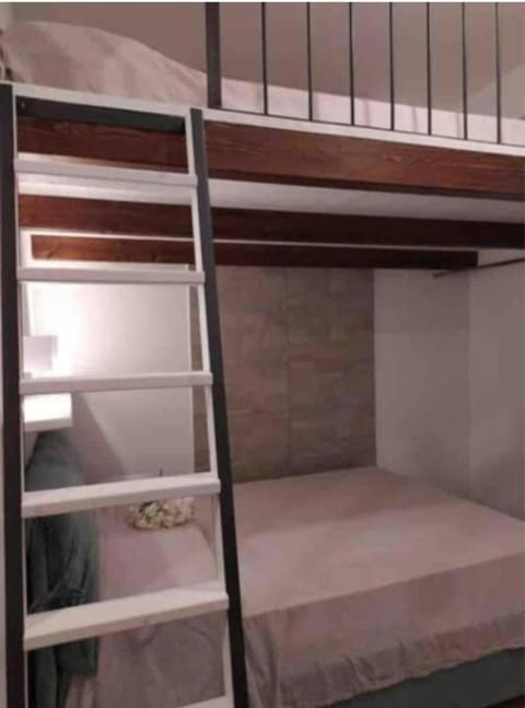 Photo of the whole room, Bedroom, bunk bed