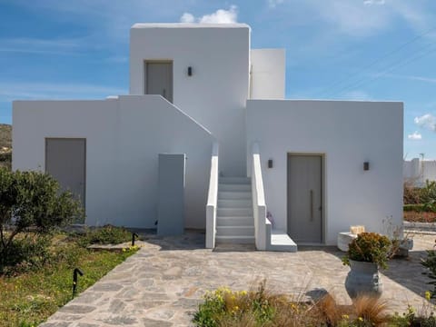 Aegean Breeze Escape House in Paros, Greece