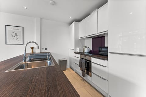 Modern Luxe Living in Lincoln - Flat 3 Apartment in Lincoln