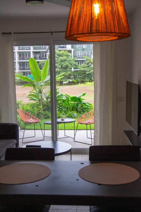 Living room, Garden view