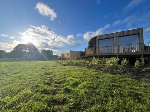 Property building, Day, Natural landscape, Garden view