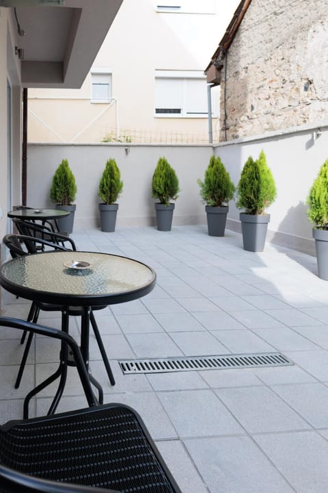 Patio, Balcony/Terrace