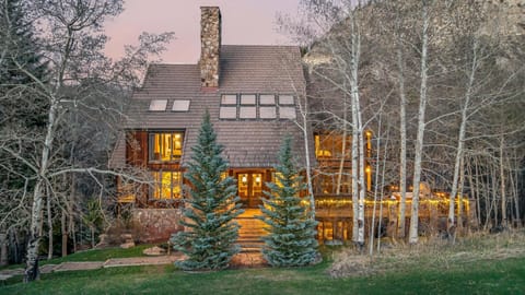 Aspen Glade Retreat House in Avon