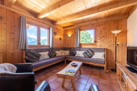 Le Grépon, Piscine et Aire de jeux Chalet in Notre-Dame-de-Bellecombe