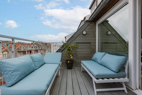 Patio, Balcony/Terrace, Seating area