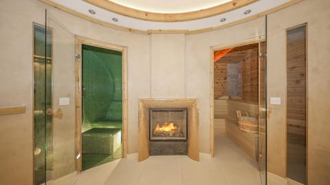 Sauna, Steam room, Spa and wellness centre/facilities