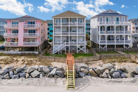 Dolphin Watch Carolina Beach House in Carolina Beach