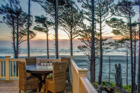 Natural landscape, View (from property/room), Balcony/Terrace