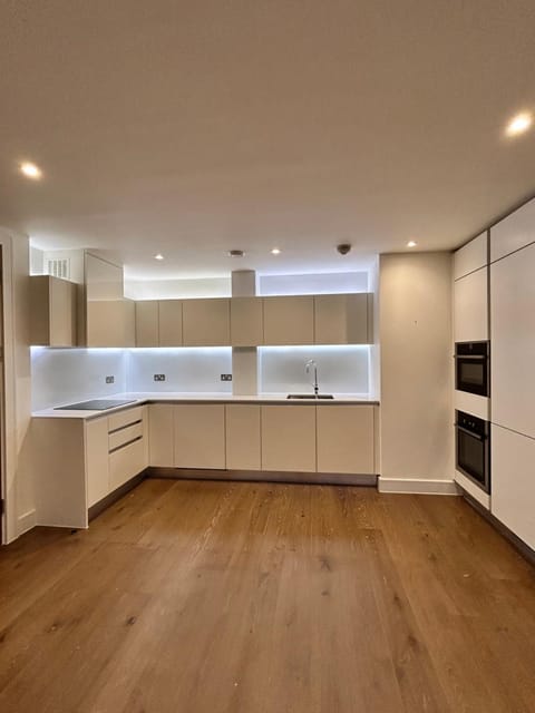 Luxury South London Apartment 3 Bed Apartment in London Borough of Lewisham