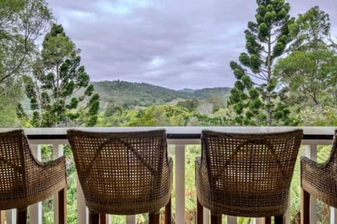 Spring, Day, Natural landscape, View (from property/room), Balcony/Terrace, Mountain view