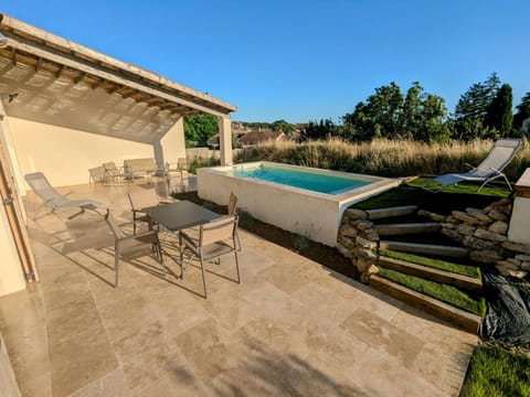 Balcony/Terrace, Swimming pool