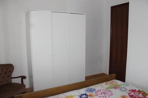 Bedroom, wardrobe