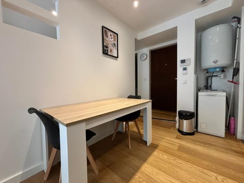 Appartement centre-ville Apartment in Évian-les-Bains