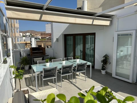 Balcony/Terrace, Dining area